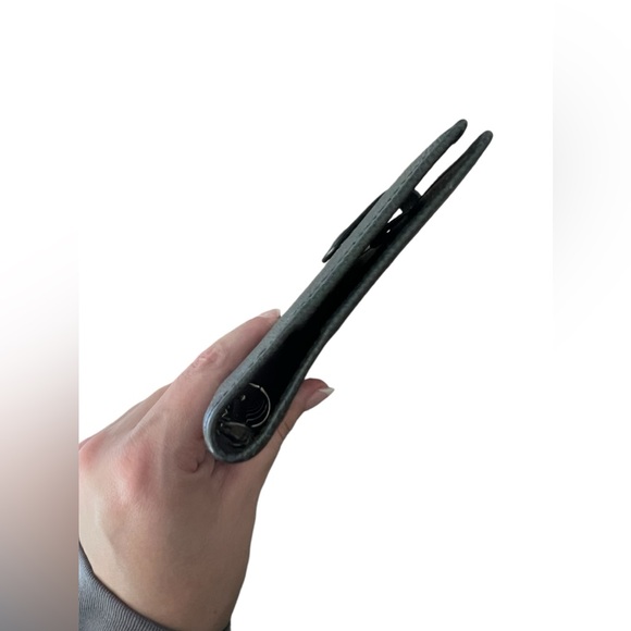 LOUIS VUITTON Taiga Leather Agenda - Picture 5 of 15